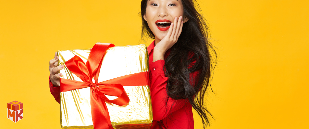 باید و نبایدهای هنگام خرید کادو تولد برای دختر ۳۰ ساله