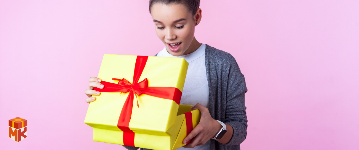 نکات مهم در انتخاب هدیه برای دختر ۳۰ ساله