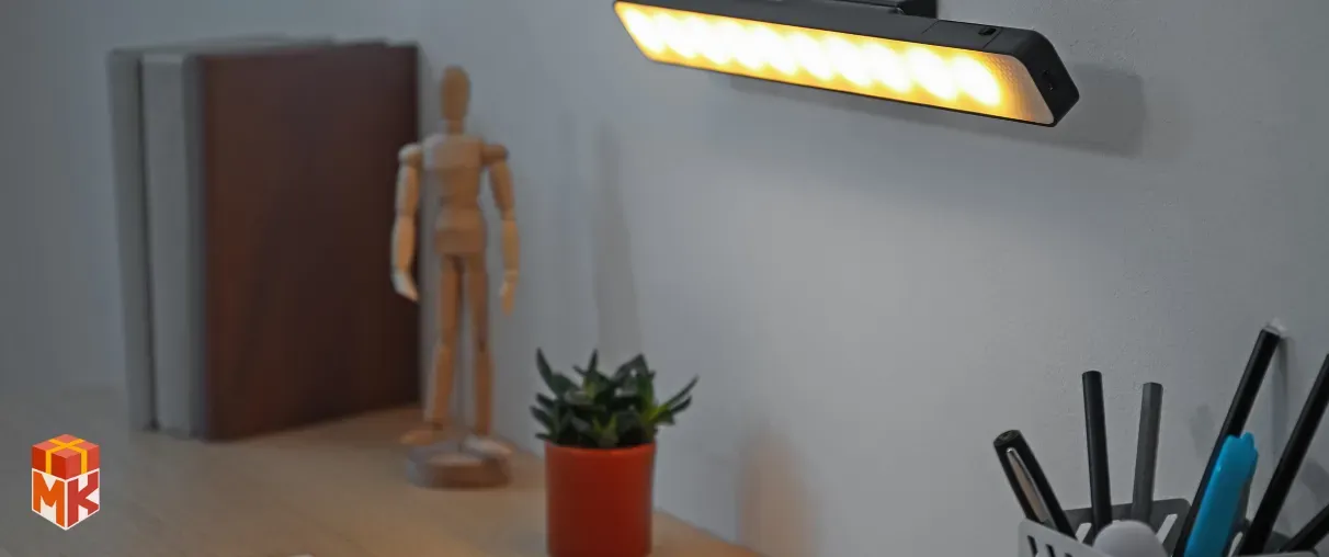 چراغ LED رومیزی هوشمند