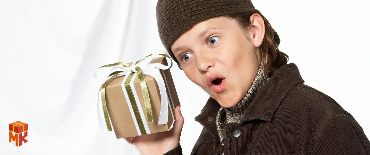 کادو برای دختر تامبوی 