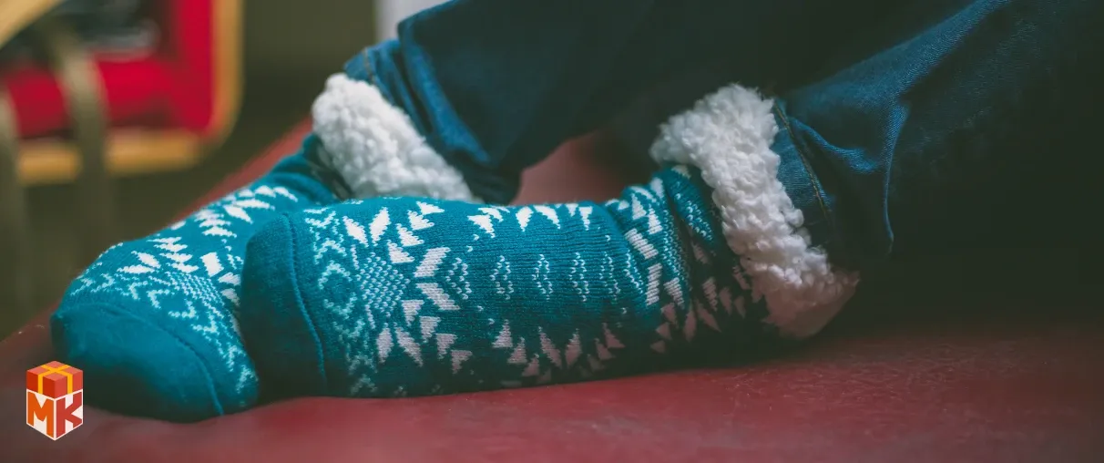 جوراب‌های گرم و پشمی