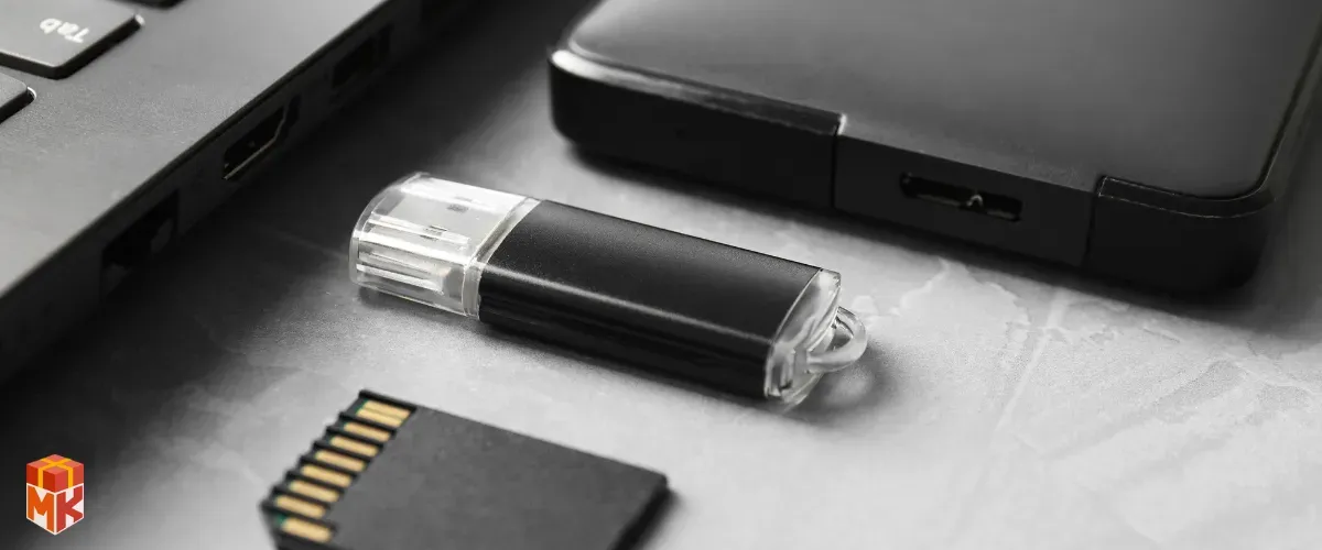 فلش‌مموری یا هارد اکسترنال