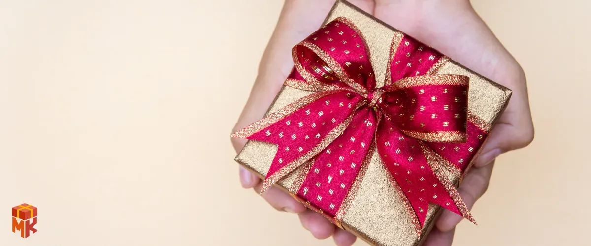 هدیه‌های شخصی‌سازی شده (نام،عکس یا پیام خاص)