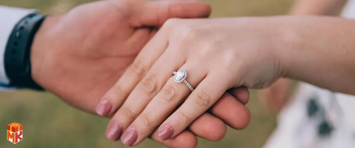 خرید هوشمندانه هدیه نامزدی برای عروس