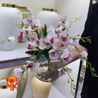 گلدان دکوراتیو ارکیده سفید محصول مرتبط