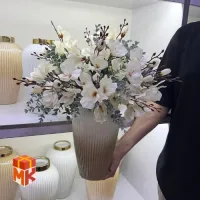 گلدان دکوراتیو ماگنولیا سفید محصول مرتبط