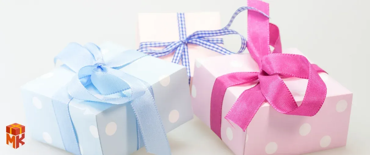 ایده های کادو برای دختر مو فرفری